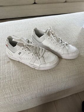 On Cloud The Roger Classic White Leather Sneakers